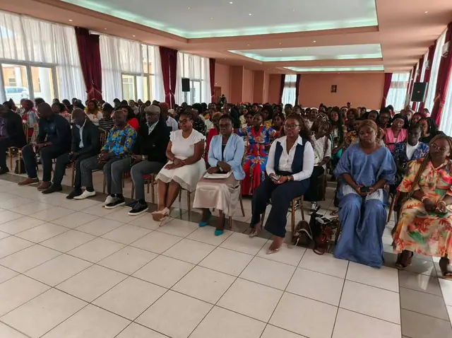 Une salle comble pour écouter les intervenantes