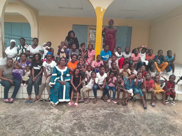 Grande photo de famille avec les enfants